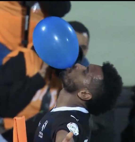 f_z_96's tweet photo. البليهي 💙😂  #الفيحاء_الهلال https://t.co/P7q3afUdFc
