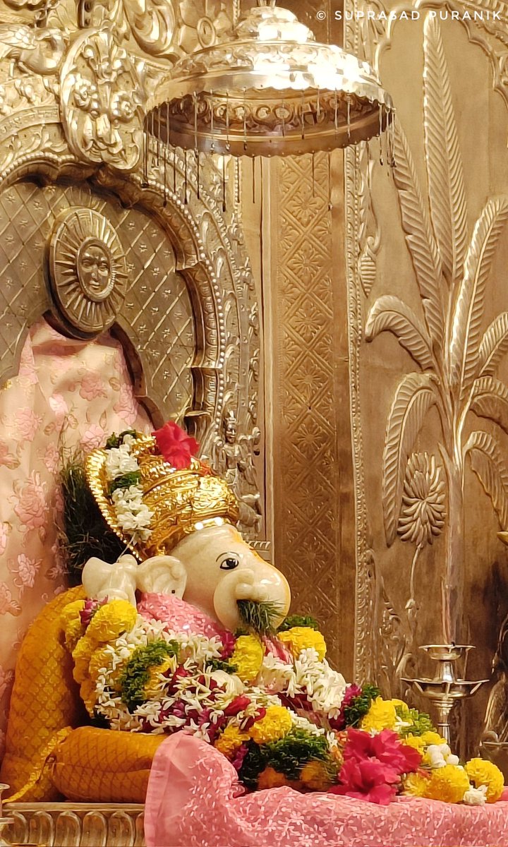 SuprasadPuranik's tweet photo. #Sarasbaug #Ganpati #Pune https://t.co/TFLQVQZv4i