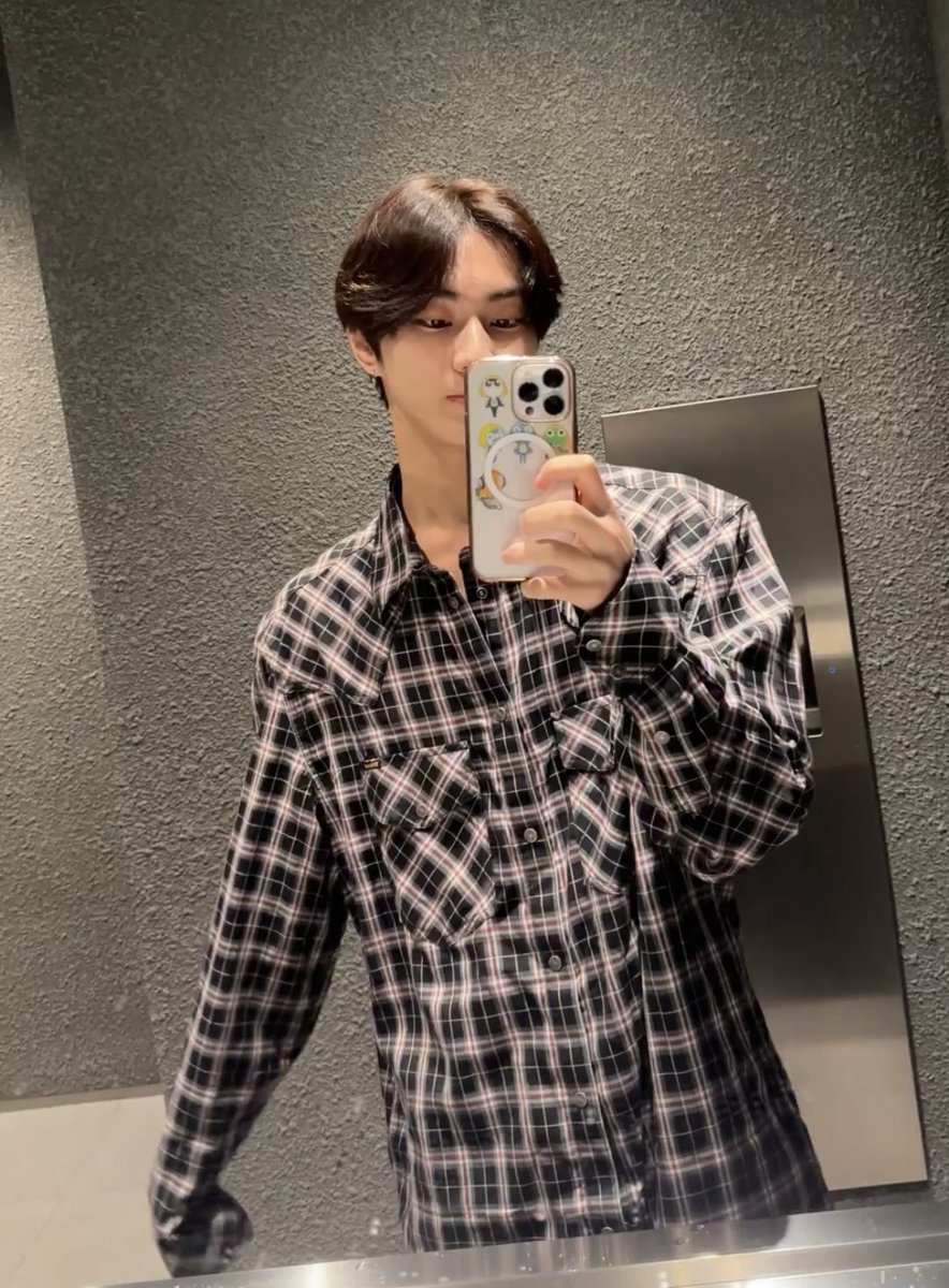 noaprile's tweet image. a jungwon lokal au! 
— akia arisandi &amp;amp; gia kinan