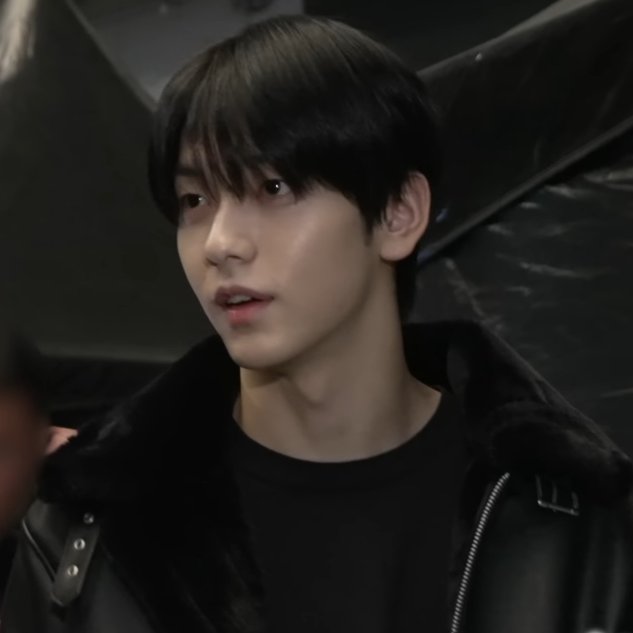 hourly soobin tweet media