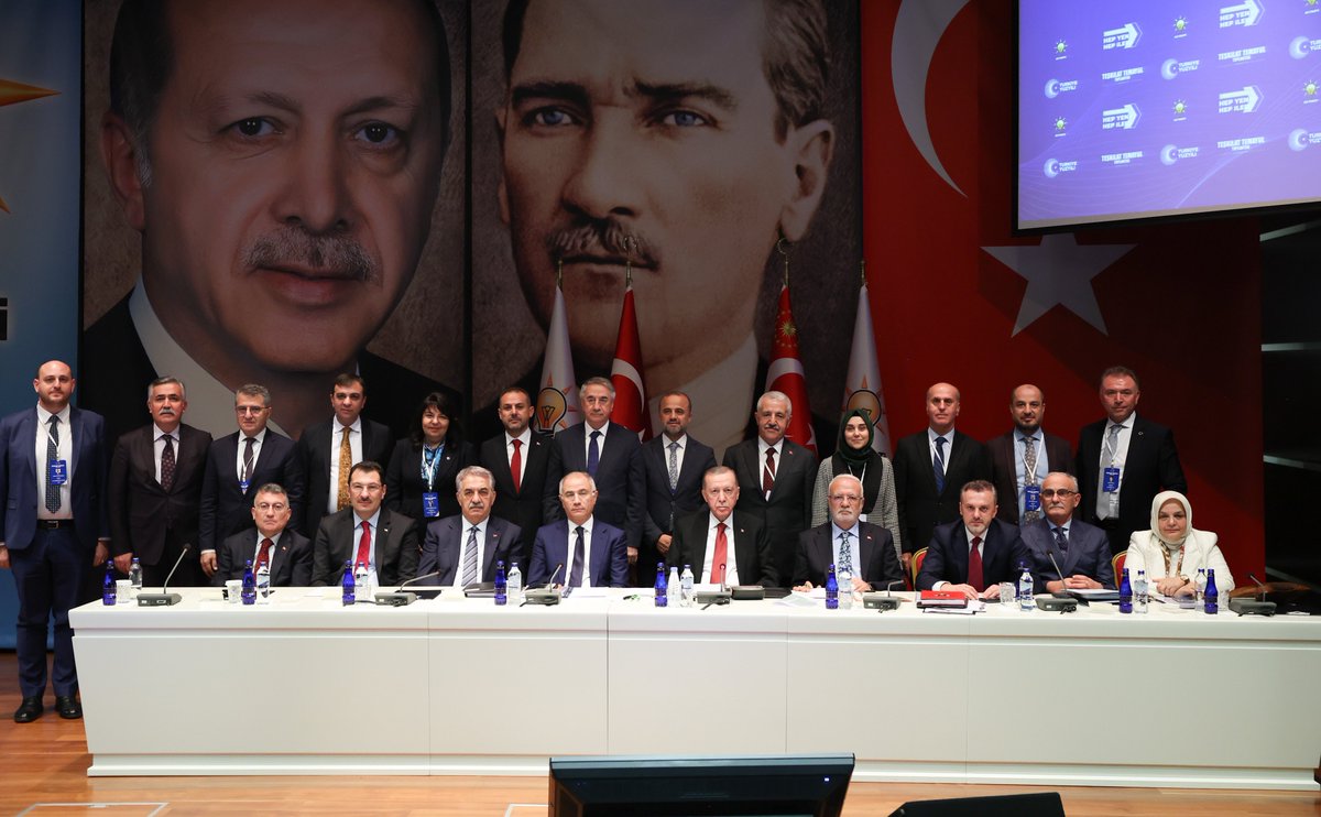 erdoganozegenn's tweet photo. Cumhurbaşkanımız, Genel Başkanımız Sayın @RTErdogan ’ın başkanlığında 31 Mart Yerel Seçimlerine ilişkin 51 İl Teşkilat Temayül Toplantımızı gerçekleştirdik. https://t.co/fq5JchviPg