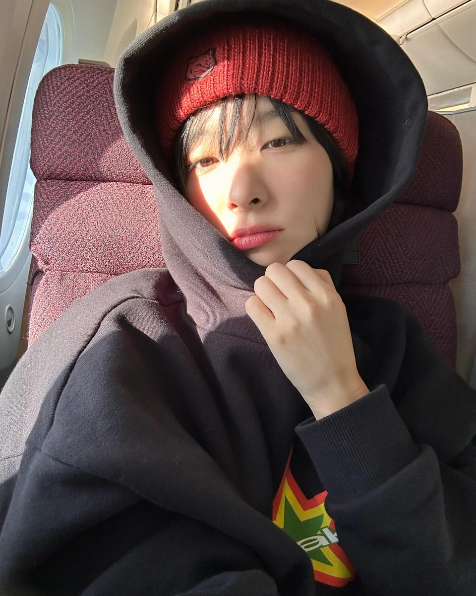 seulstgrm's tweet photo. [INSTAGRAM POST] - 10P

⭐️⭐️⭐️
https://t.co/afO3xFXcc8

@RVsmtown #RedVelvet #레드벨벳 #Seulgi #슬기 #Chill_Kill 
231229 · 21:41:23 KST https://t.co/0NWx5QzzC6