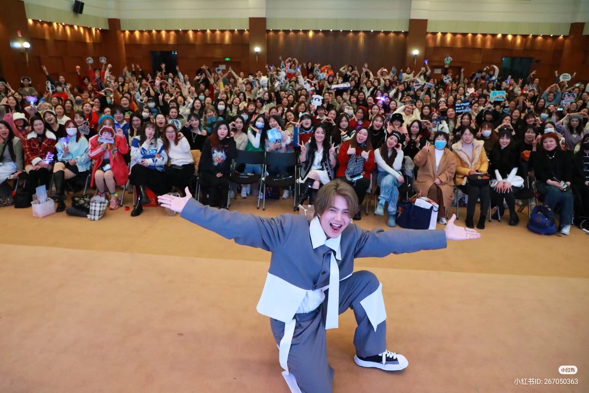 KimayaShekhawat's tweet photo. The pictures are so beautiful! 📸💙
Our handsome Biu Biu! ✨
The offline FuchixBuild event was so amazing! 🔥
@JakeB4rever #FuchixBuild
#BuildJakapan #Beyourluve https://t.co/YrfHr8mHkE