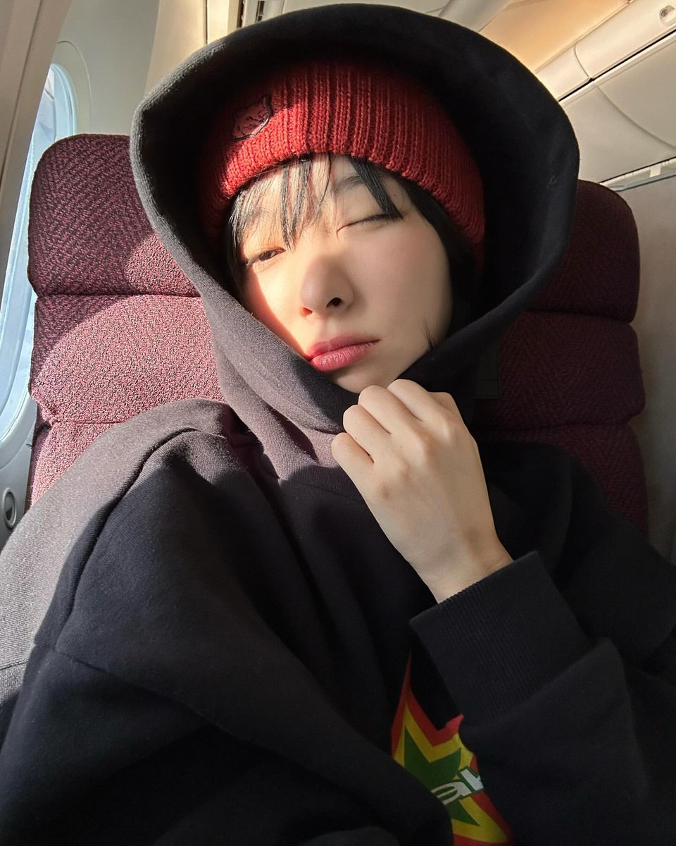 seulstgrm's tweet photo. [INSTAGRAM POST] - 10P

⭐️⭐️⭐️
https://t.co/afO3xFXcc8

@RVsmtown #RedVelvet #레드벨벳 #Seulgi #슬기 #Chill_Kill 
231229 · 21:41:23 KST https://t.co/0NWx5QzzC6