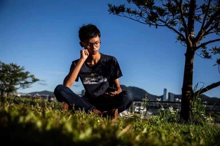 Filled with fear’: Former Hong Kong student leader seeks UK asylum 

buff.ly/41BYV61 

#HongKongProtests
#NationalSecurityLaw
#PoliticalAsylum
#ExileLife
#CivicFreedoms
#DemocracyMovement
#HumanRights
#HongKongUprising