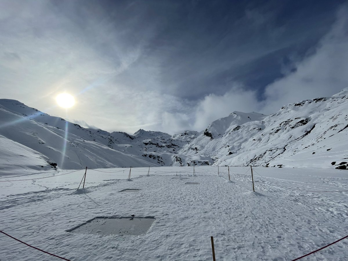 ricofromassy's tweet photo. #LHTH #Hbmass ↗️ #iceswimming #FC ↘️ #backto2024 #FrenchAlps2023 https://t.co/HNxoPm70Q9