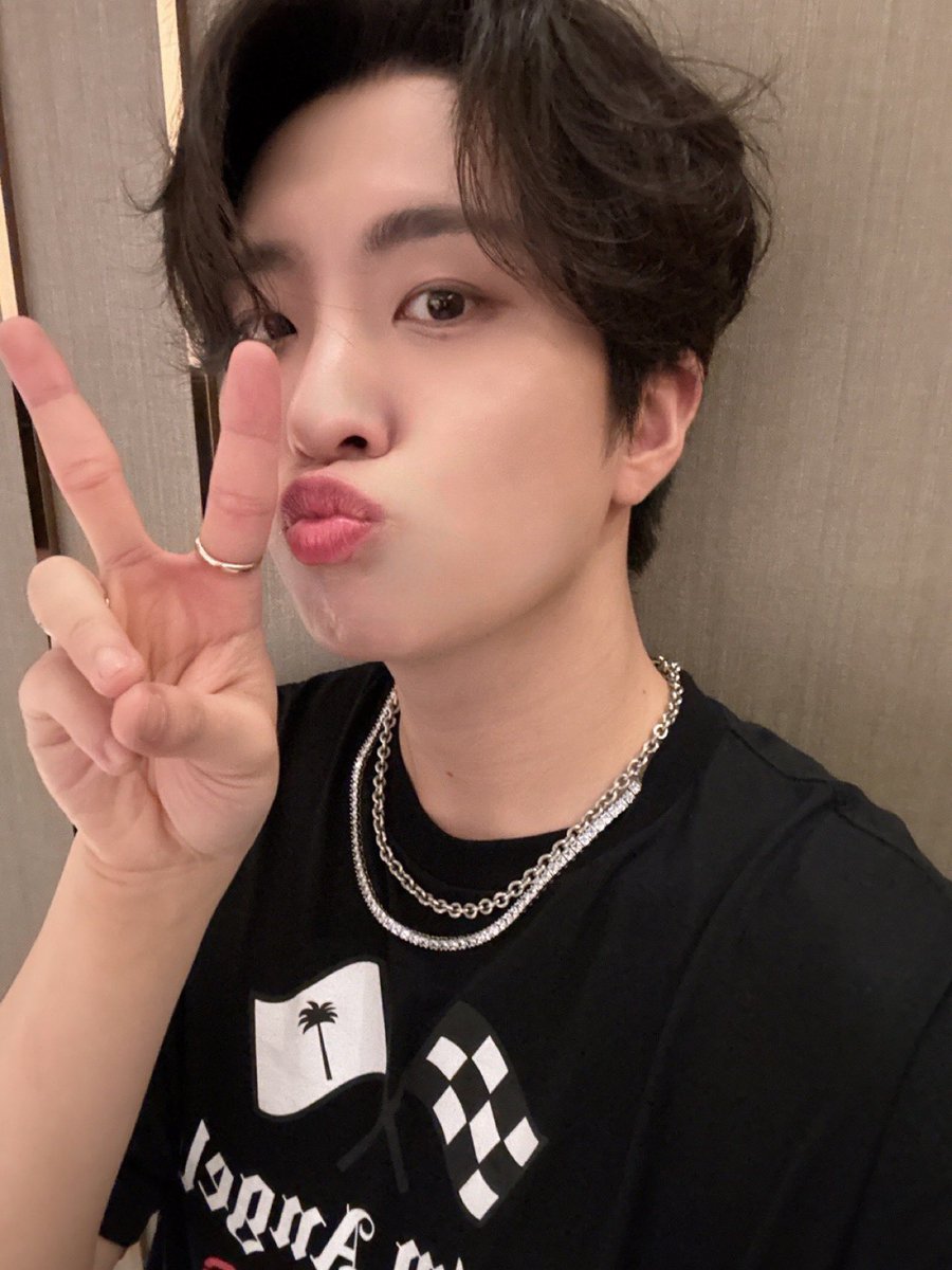 영재 YOUNGJAE tweet media
