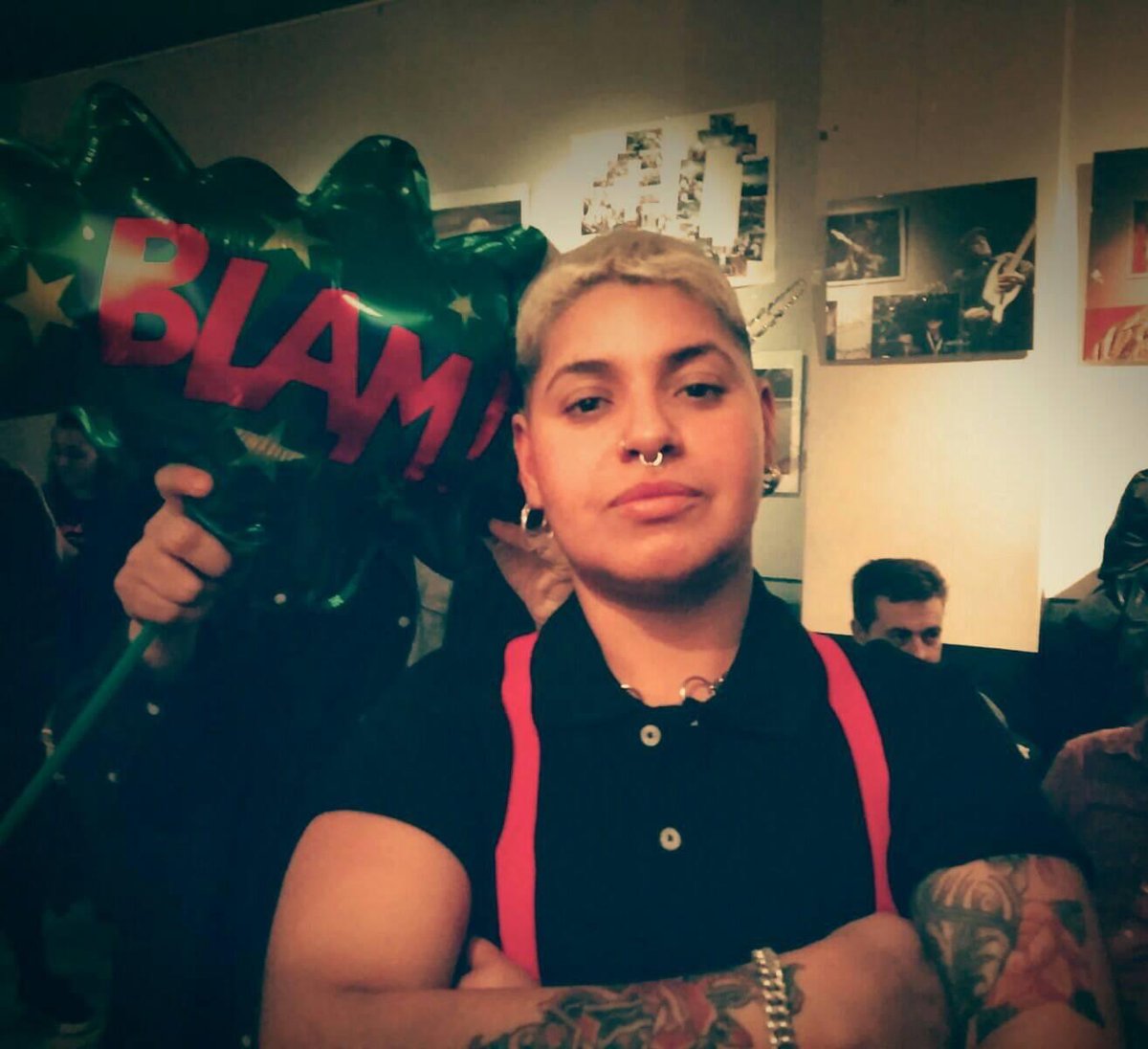MariadeMagdala3's tweet photo. Soy una Butch, una lesbiana masculina, lo reivindico con orgullo y reapropiada del insulto “marimacho”. Y soy muy consciente que es gracias a mis redes queer, al antirracismo y al pensamiento de muchas que puedo reivindicarme así. Eso que nunca se nos olvide. #marimacho https://t.co/1ftj8PjIYa