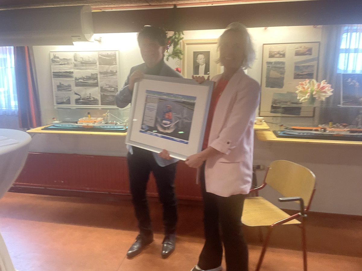 13e Telematica Award gaat naar organisatie met voortrekkersrol in digitalisering van binnenvaart, opgericht in 1935, vervoer 13 miljoen ton door Europa, ruim 200 schepen, bedenker van iBarge app, NPRC, directeur Femke Brenninkmeijer.