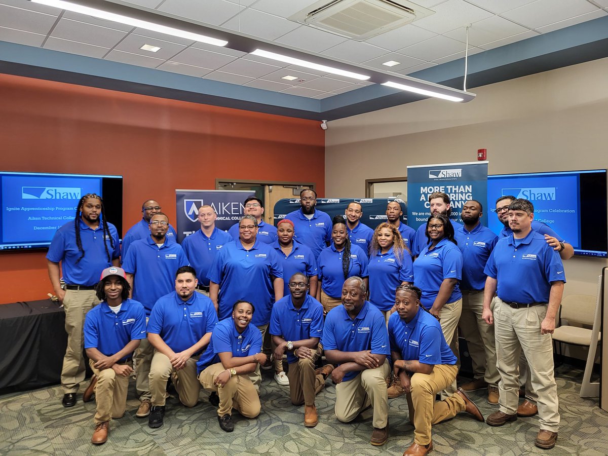 BrianCooksey10's tweet photo. On December 13, @Shaw_Inc's Aiken, SC facility held a dinner to celebrate 23 existing associates who learned technician skills through the Shaw IGNITE Apprenticeship Program.

#WorkforceDevelopment 
#AikenTechnicalCollege https://t.co/TchPAmW8pD
