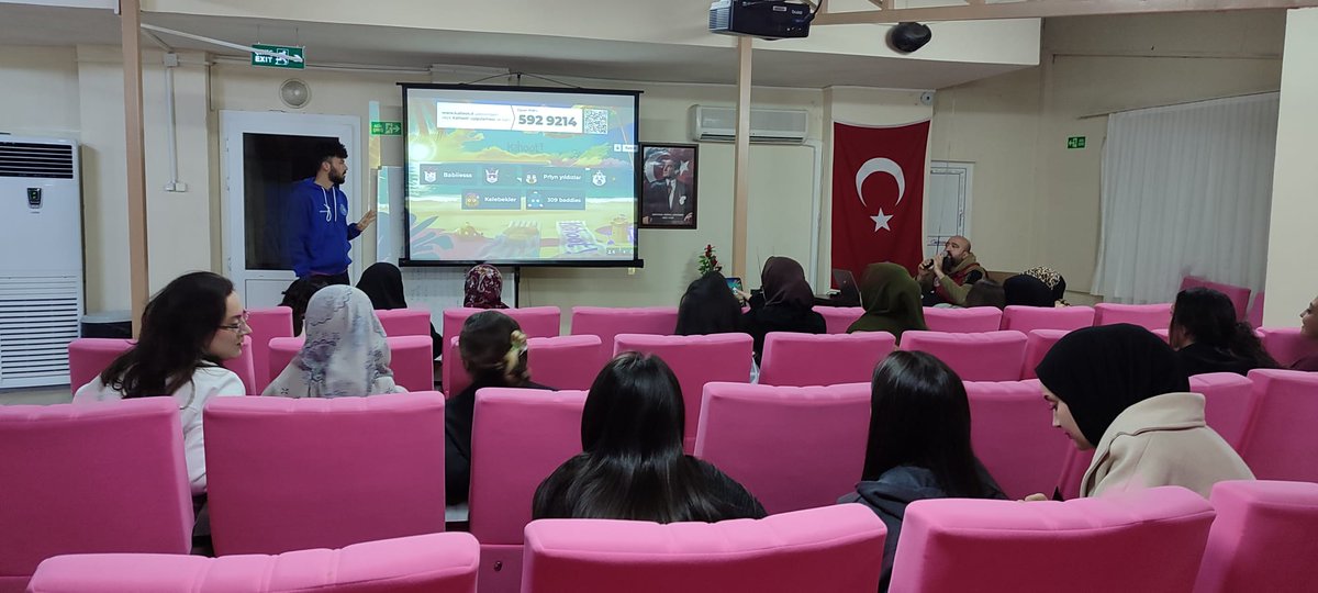 GSB_NazilliGM's tweet photo. Kyk yurdumuzda bilgi yarışması düzenledik. Gençlerimizin bolca eğlenceli vakit geçirdiği yarışmada genel kültür bilgilerimizi tazeledik. 👍
#MerkezimHerYerde https://t.co/N9dqB9Sm2e