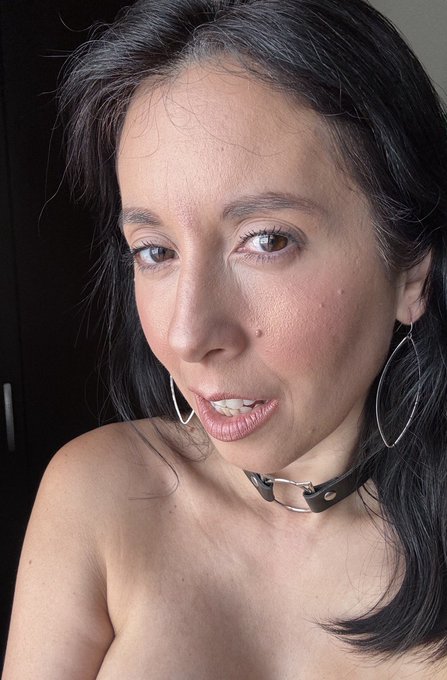 #Viernes  #MiFotoBang Buenas buenas! C&oacute;mo est&aacute;n? https://t.co/Uc7CFzFwpJ<a href="/tag/viernes"class="tags">#Viernes</a><a href="/tag/mifotobang"class="tags">#MiFotoBang</a>