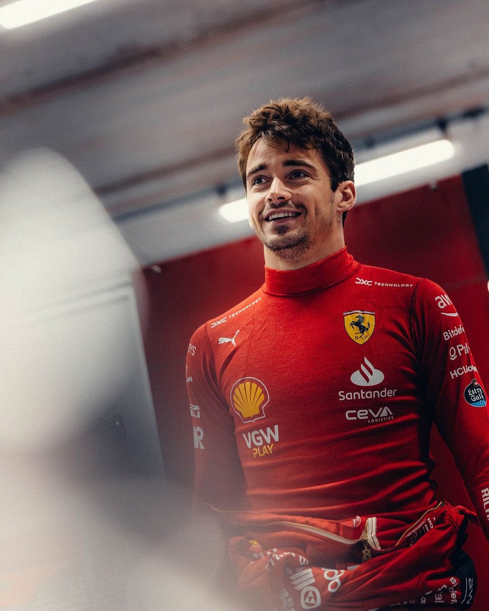 that smile 😊 📸 @ScuderiaFerrari