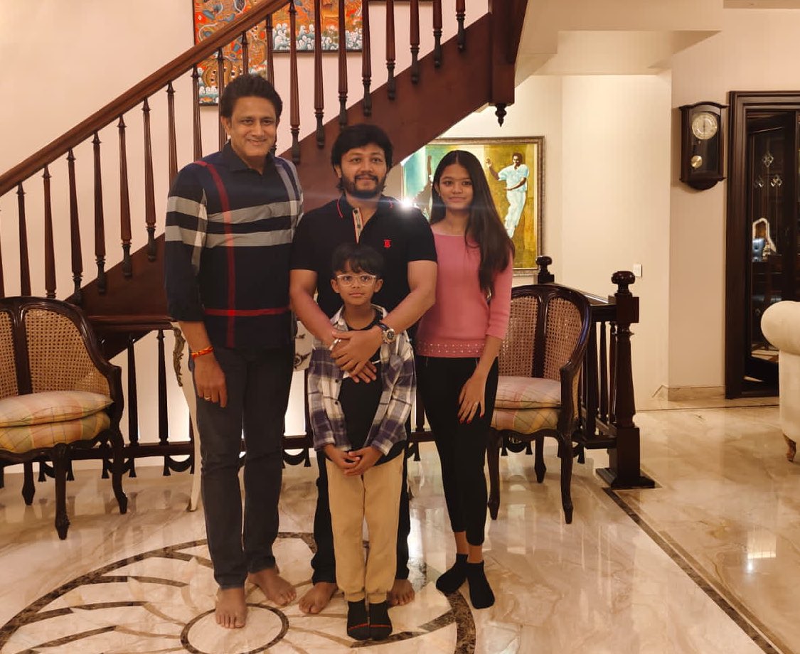 Thank u so much for being an amazing host @anilkumble1074 sir 🤗🤗🤗 Chethana akka loved the snacks…much love💖💖💖 Cherry n Vihaan were amazed by ur simplicity and We are inspired ❤️