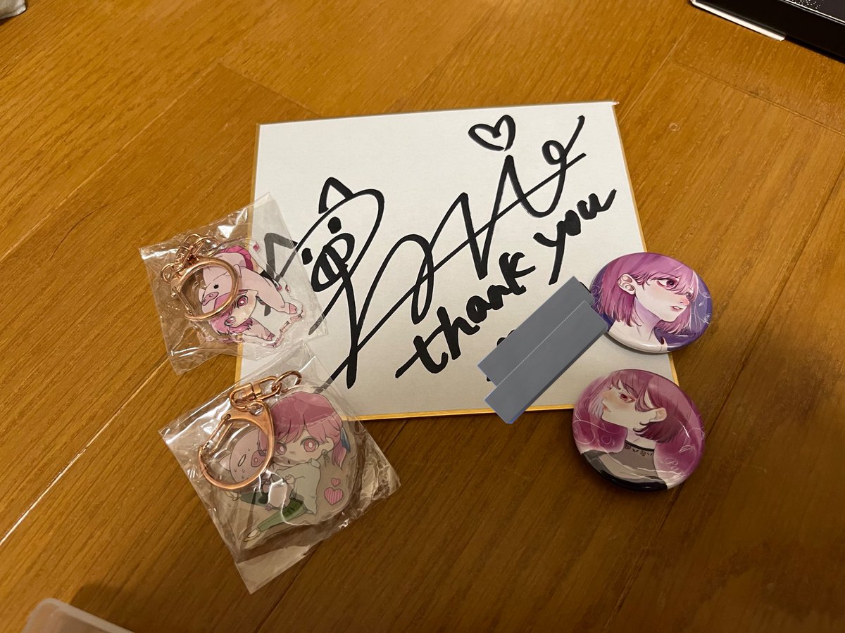 pi_pi_pi_0000's tweet photo. わかる人にはわかる
大掃除してたら出てきた
宝物✌️
#pazi 
#ぱじなー https://t.co/gUQ09CcfDG