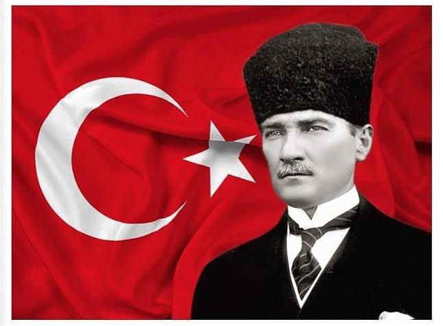 incisozluk's tweet photo. Türkiye Cumhuriyeti’nin milli marşı, bayrağı ve ulu önder Mustafa Kemal Atatürk’ü arapların pazarlık konusu olamaz. 

Her zaman olduğu gibi yine bir rezillikle gündemi meşgul eden TFF yönetimi acilen istifa etmelidir! @TFF_Org https://t.co/BuFQ9uFA8X