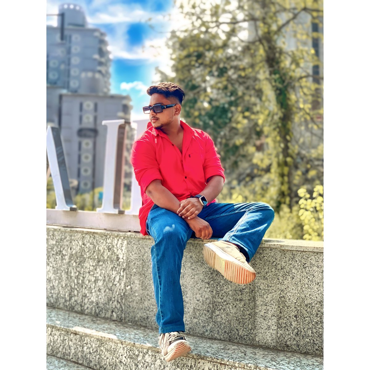 mrfaisalfs's tweet photo. "I SMILE NOT FOR THAT I AM HAPPY, BUT SOMETIMES I SMILE TO HIDE SADNESS."🎭
.
#fssquad❤️
#newpost #foryoupage
#explorepage #viralpictures
#sometimes #loveyourself
#outfits #glamour #photoshoot
#pic #by #socialmedia #push #ontop
.
📸: @its_waseem_077
🎨: @mrfaisalshaikhfs https://t.co/7y2x7GODHT