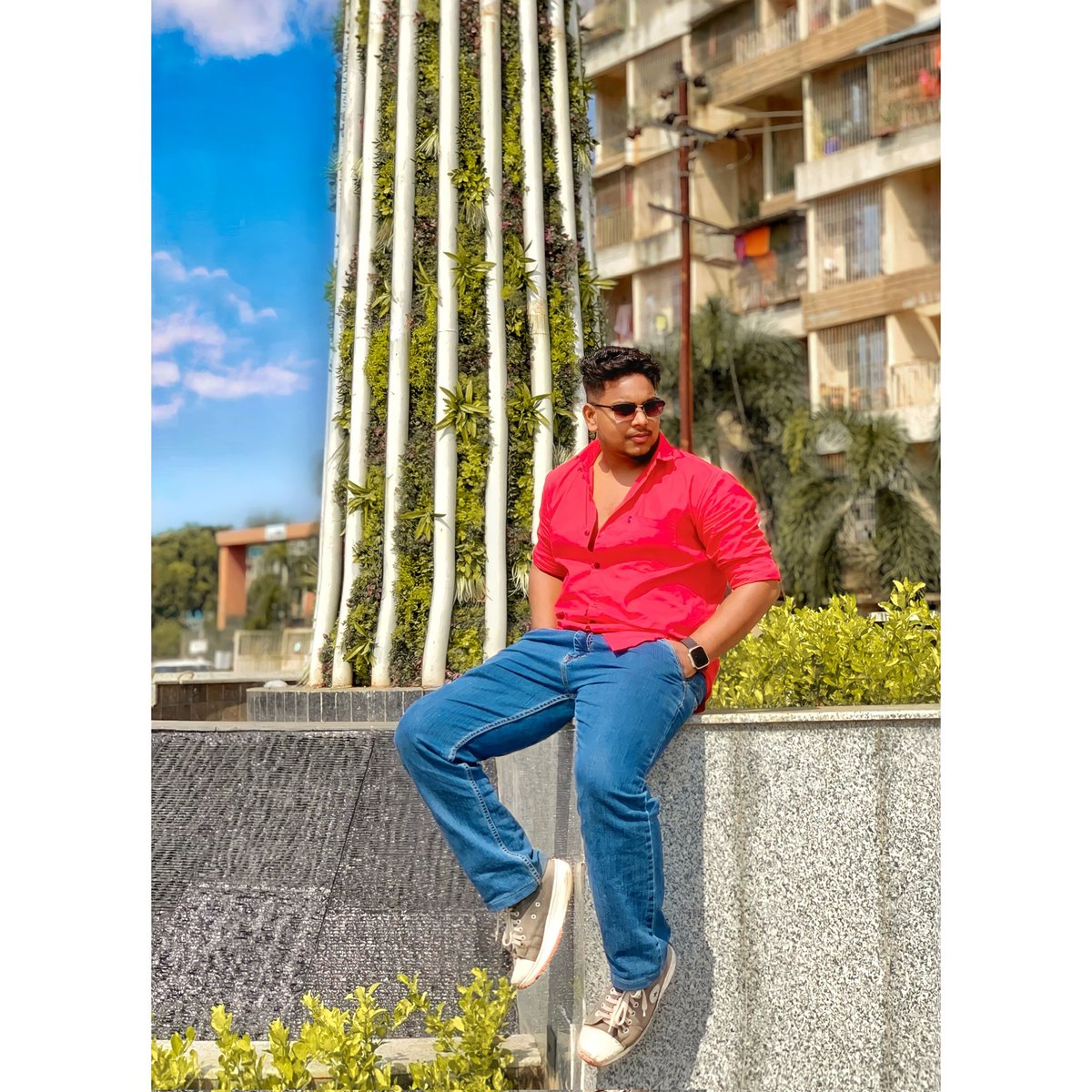 mrfaisalfs's tweet photo. "I SMILE NOT FOR THAT I AM HAPPY, BUT SOMETIMES I SMILE TO HIDE SADNESS."🎭
.
#fssquad❤️
#newpost #foryoupage
#explorepage #viralpictures
#sometimes #loveyourself
#outfits #glamour #photoshoot
#pic #by #socialmedia #push #ontop
.
📸: @its_waseem_077
🎨: @mrfaisalshaikhfs https://t.co/7y2x7GODHT