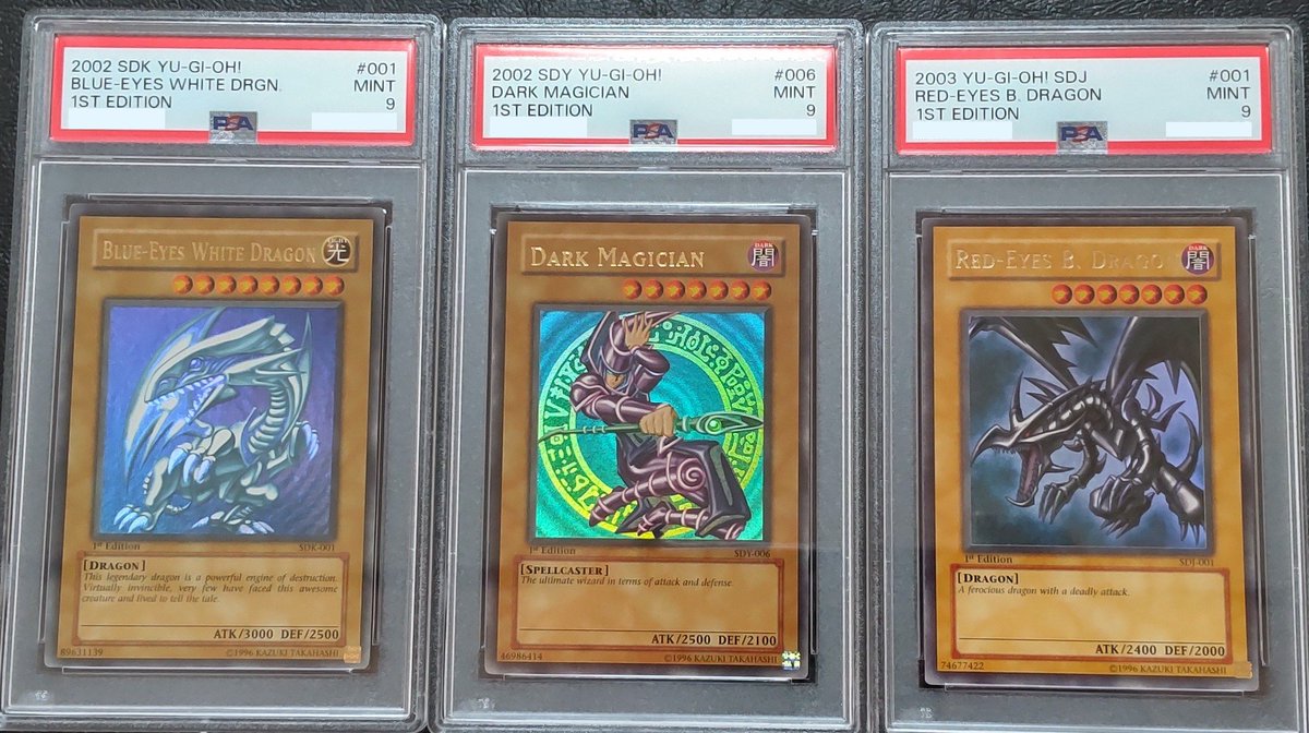 given333's tweet image. 最近は北米版も少し集めてます。この質感がたまらない…レッドアイズはLOB版も欲しい…