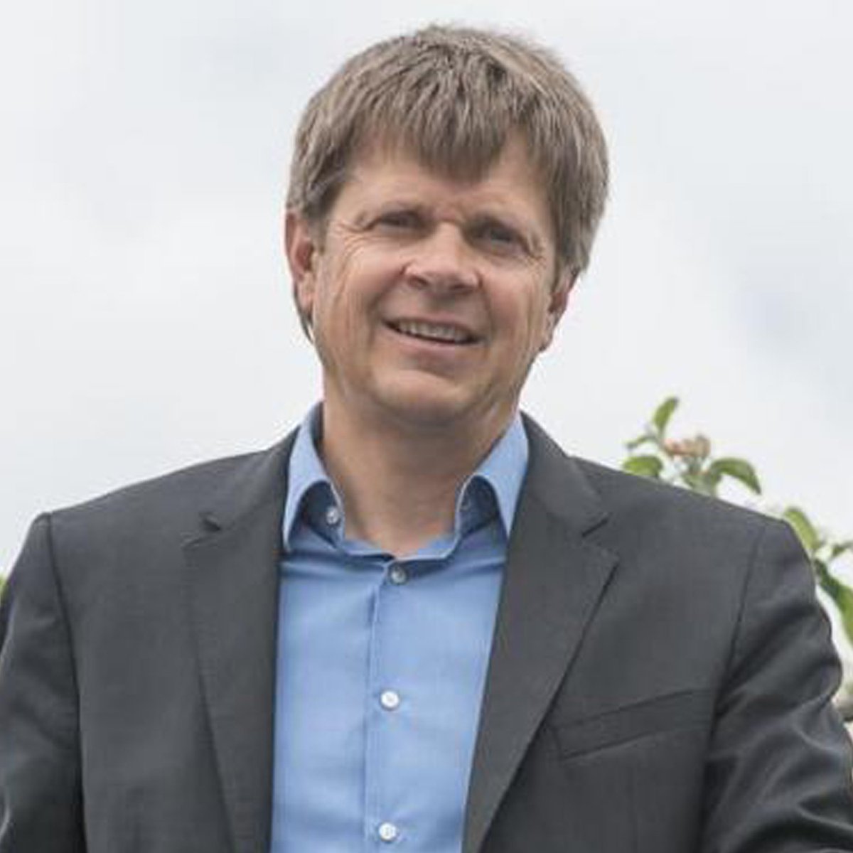 Der Berner GLP-Nationalrat Jürg Grossen blickt im energate-Jahresrückblick hoffnungsvoll in die Zukunft. "WIR SCHAFFEN DIE #ENERGIEWENDE!"
energate-messenger.ch/news/239304/gr…