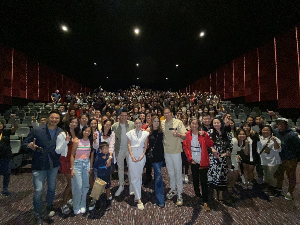 mariadongmarian's tweet photo. Marian Rivera for #LoveKDerma Block Screening #RewindMMFF
DongYan
Marian Rivera
Dingdong Dantes https://t.co/Mz5j99Zpga
