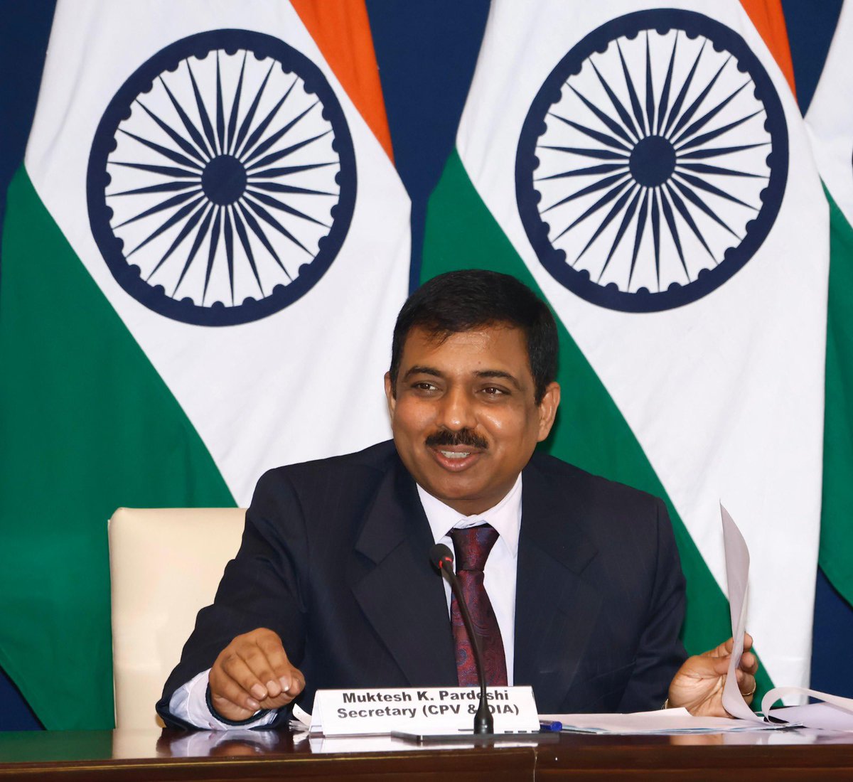 MEAIndia's tweet image. Secy (CPV & OIA) @MukteshPardeshi addressed the Valedictory Session of the 70th #KnowIndiaProgramme in New Delhi today.
34 Indian diaspora youth from 9 countries participated in the 70th edition of KIP.