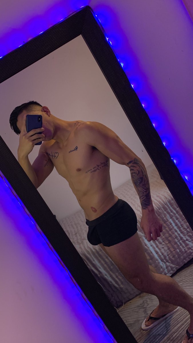 eddgaarcntt's tweet photo. Buenos días 😈👅😁 https://t.co/fixbDnLQ9K