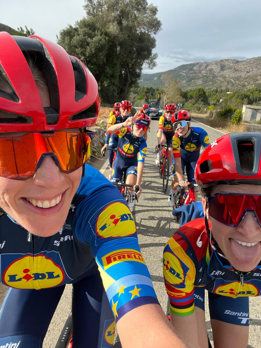 🚨 Ellen Van Dijk confirma que comenzará la temporada 2023 en la <a href="/vuelta_ex/">Vuelta Extremadura 2026</a>

🔝 Lidl-Trek sería uno de los equipos World Tour presentes en la carrera

#EsenciaCiclista #LidlTrek #EllenVanDijk