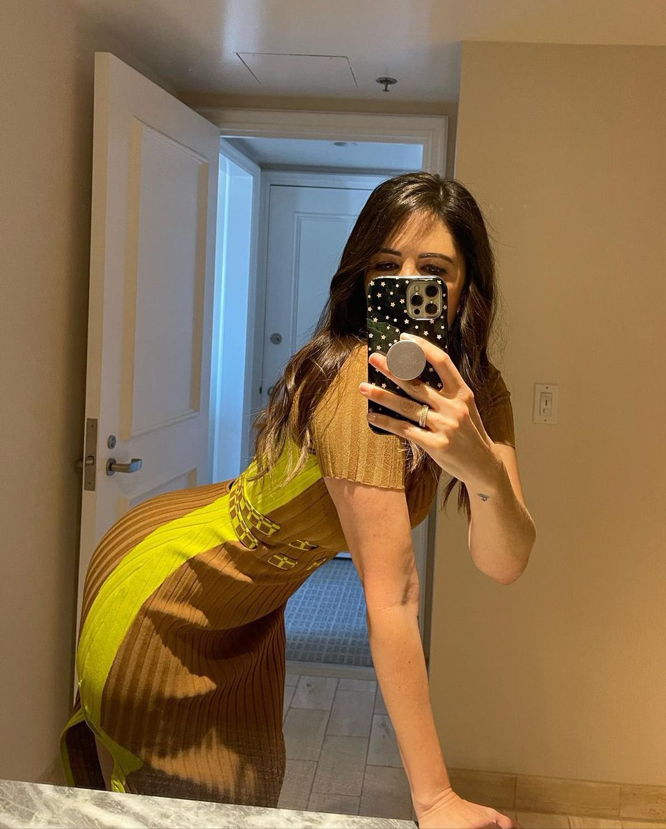dacusmuna tweet picture
