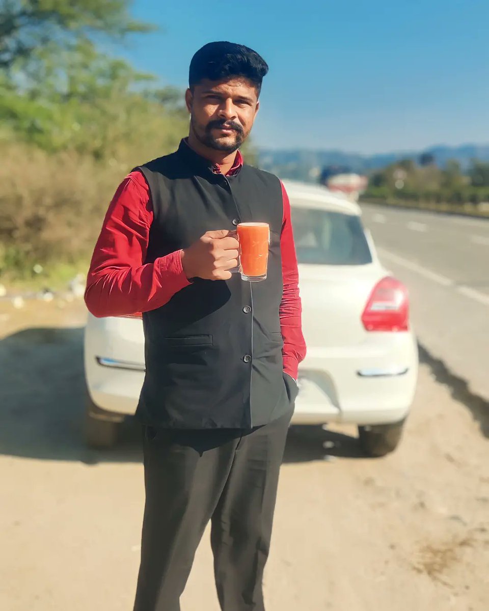 MohanMouri's tweet photo. उम्र बहुत बाकी है अभी,
हादसे अभी तमाम होगें..

#mohan_mouri_ambasoti 
#MohanMouriAmbasoti 
#ambasoti_ghat_wale 
#picoftheday #pictureoftheday #photoshoot #photography #trendylook #lifestyle #look #style #trevler_photography #trevler #nuturephotography https://t.co/hayjmtFGkW