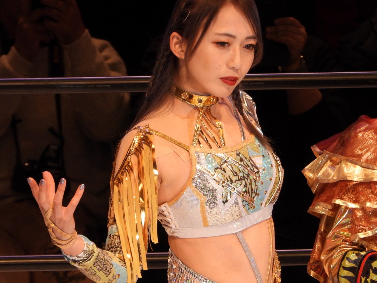 wowkichi's tweet photo. スターダム　両国大会

今日の上谷さん

ゴッデス　オブ　スターダム選手権
AphroditE見事初防衛！

二人まとめて&amp;雪崩式の
フランケンシュタイナー

スワンダイブ式プランチャ

スタークラッシャー

自身久々に上谷ムーブを堪能

新年は、不死鳥伝説第二章に期待！

#上谷沙弥
#スターダム https://t.co/vW1ArGVODP