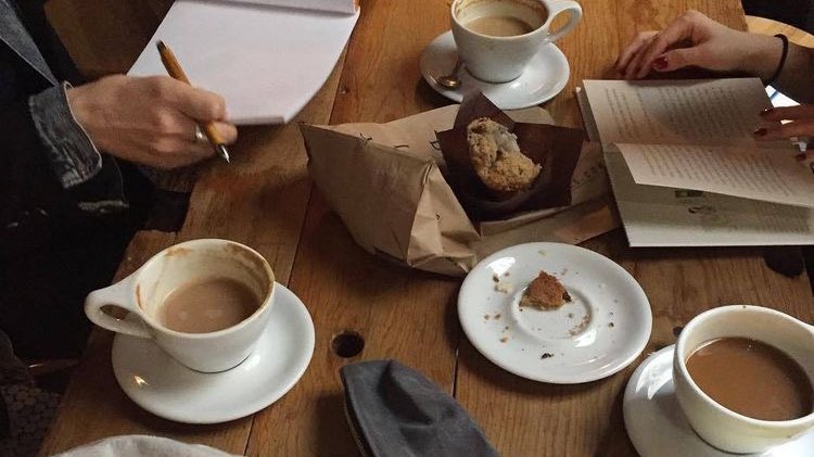 malusokay's tweet photo. coffee and books <3 https://t.co/1VGKtfOAjT