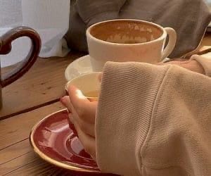 malusokay's tweet photo. coffee and books <3 https://t.co/1VGKtfOAjT