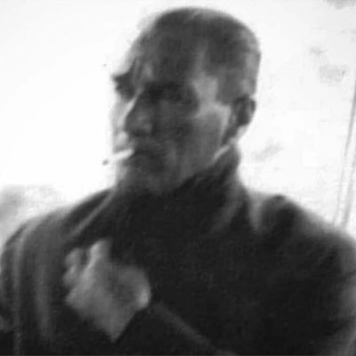 O maça çıkmayarak tüm dünyaya Atatürk'ün kırmızı çizgimiz olduğunu göstermiş olursunuz.. Bu gurur hepimize yeter

Dönün eve..