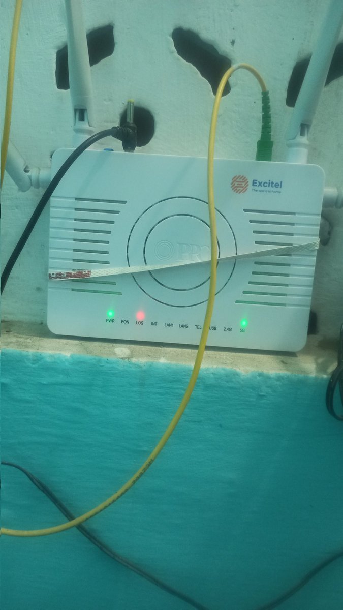 aigirledits's tweet photo. @excitel_rocks @MarketingMind_ @Social_Samosa Hello #excitel team my internet is not working since 1pm 29dec. It's showing red light. I have contacted all excitel teams number that I have but they are sending me from one to another person but they don't tell me why this problems happens. Plz help me @excitel_rocks 🙏🙏 https://t.co/BhUPF5oUHu