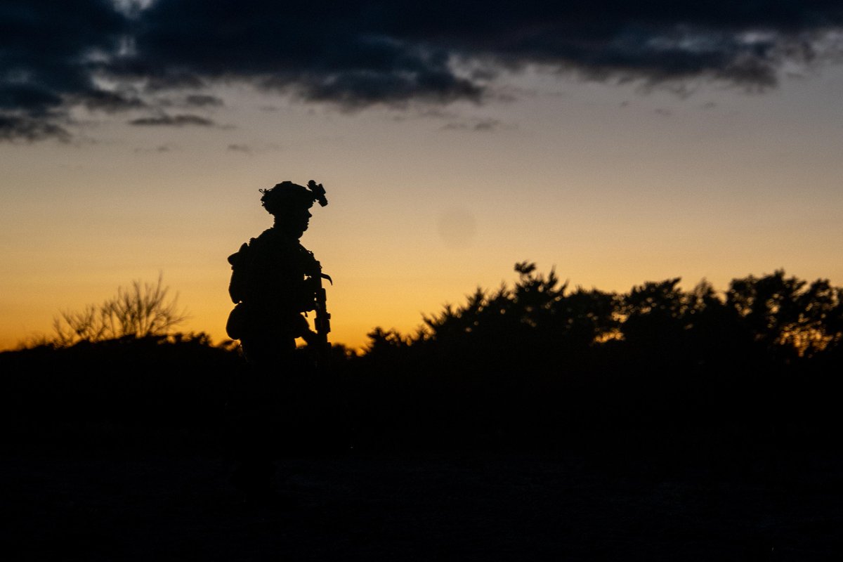 U.S. Marines tweet media