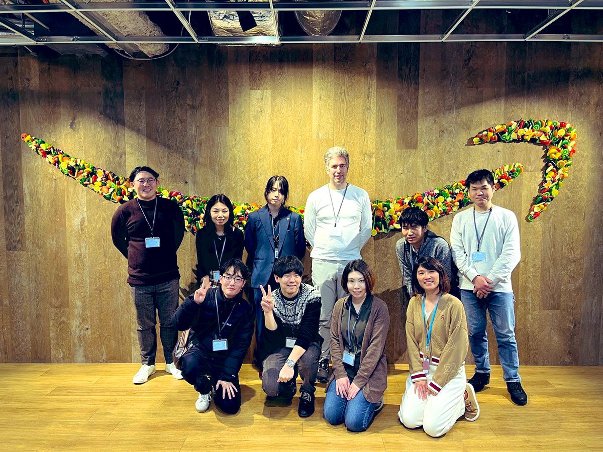 今日はAmazon本社で囲碁会にお招きして頂き参加させていただきました。

オシャレな碁盤に、景色を一望できる素敵な空間でした。

参加者の皆さんと駅伝碁、連碁のチーム戦のような交流をしたり、とても楽しくて充実した1日を過ごせました。

#Amazon  #囲碁会