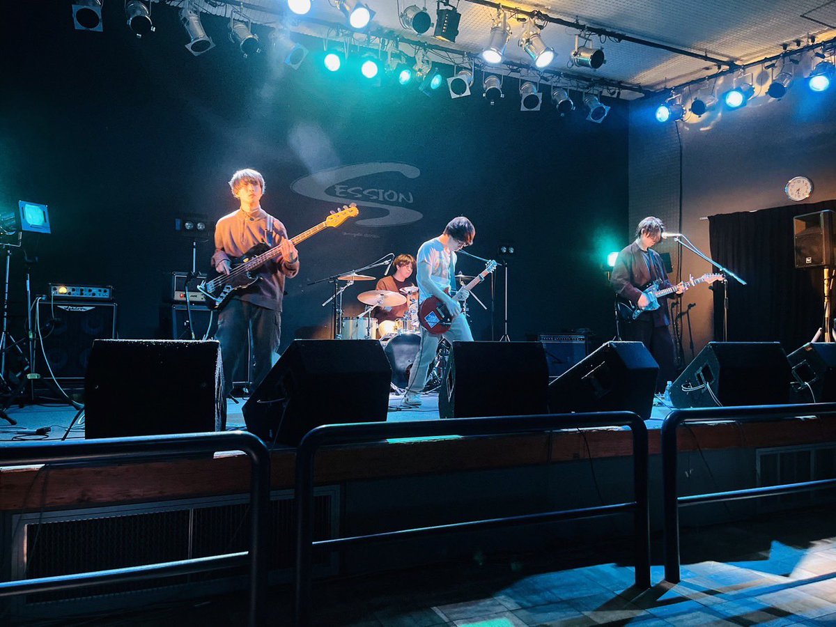 ENDORPH_iN's tweet photo. ▶▶ 年末ライブ2023 ◀◀

12/29(Fri) @ミュージック昭和Session

四年ぶりのライブ、ありがとうございました
2024年はさらに活動していきます https://t.co/owxgsUrh2g