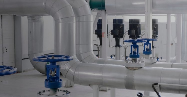 Die Stadtwerke Duisburg haben ihre erste Großwärmepumpe in Betrieb genommen. Bei der Anlage handelt es sich um eine Erweiterung des seit einigen Monaten in Betrieb befindlichen Blockheizkraftwerks (BHKW) am Standort Duisburg-Hochfeld. energate-messenger.de/news/239353/st…