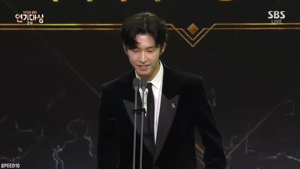 Congratulations San Young Appa win Best Performance Award 🎉🎉 And Hong Kyung Win Excellence Award Actor (Miniseries Genre/Action)🏆🏆🏆

#kimtaeri #hongkyung #jinseonkyu #revenant #SBSDramaAwards2023