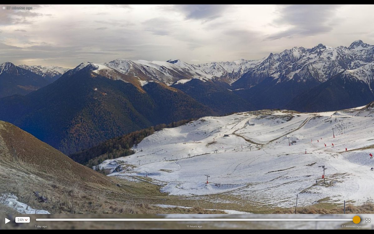 bberwyn's tweet image. Low tide in the Pyrenees ... The ever-growing extent of snowmaking infrastucture seems ludicrous in the face of global warming.