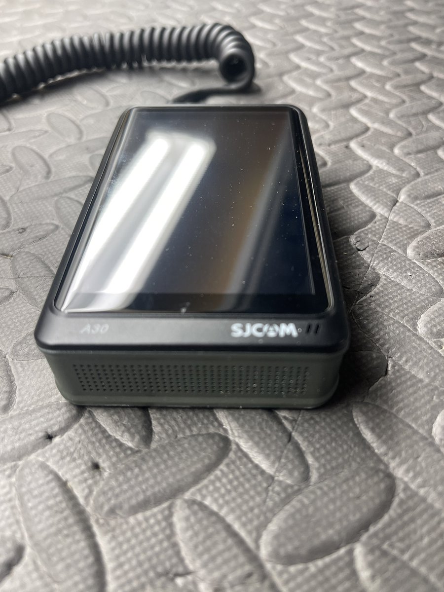 DataRecovery_CO's tweet photo. @SJCAM_Official The manual says I can insert an SD card, there is no way to open this. Please explain exactly how to open this and install an SD card. https://t.co/ZZoZaLnb39