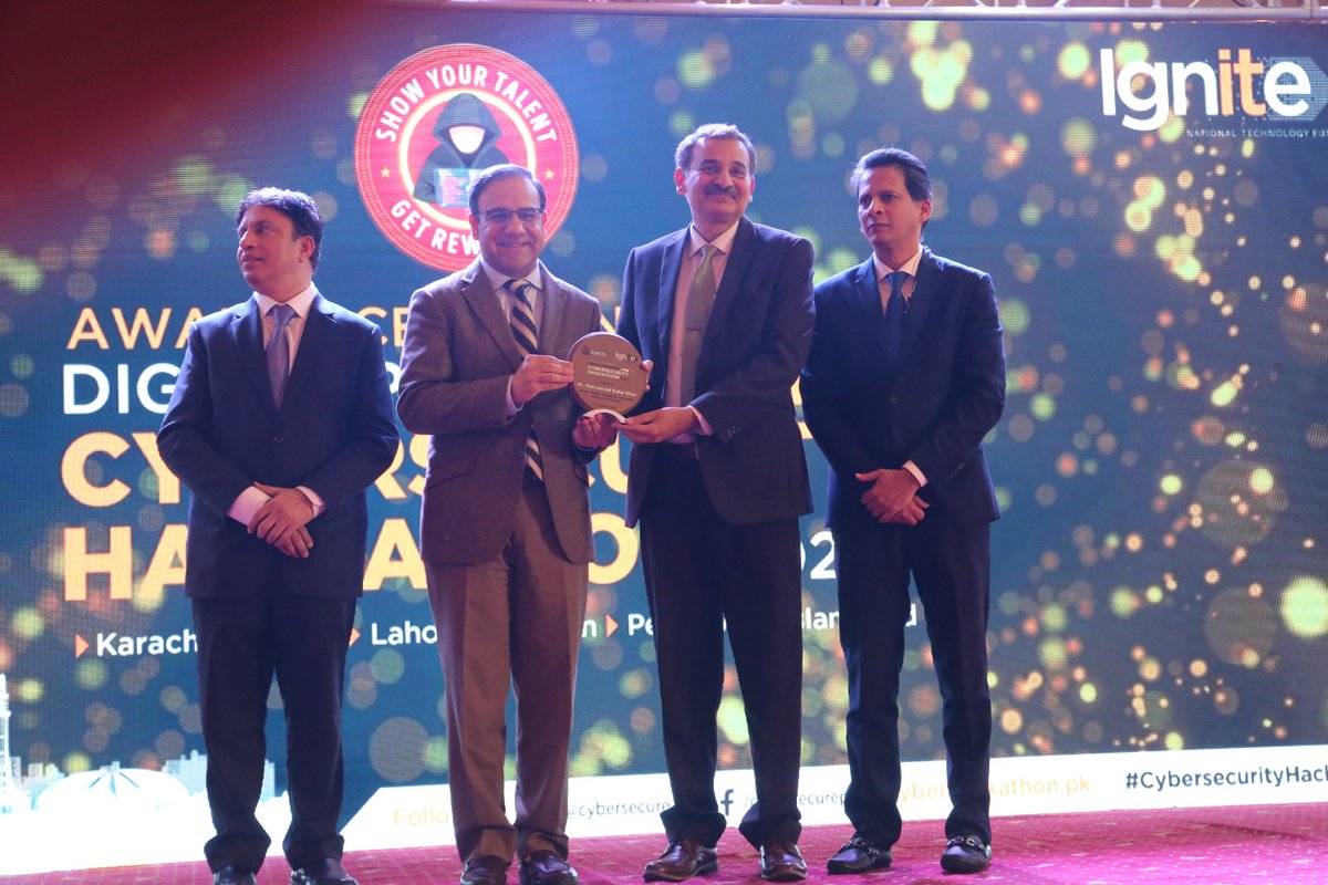 IgniteNTF's tweet image. (a)✨#AwardsCeremony #DigitalPakistan #CybersecurityHackathon2023 Grand Finale! 🏆🔥 Dr. Umar Saif, Federal Minister IT &amp;amp; Telecom, Syed Junaid Imam, Member IT, Ministry of IT &amp;amp; Telecom, and  CEO Ignite, Asim Shahryar Husain, honored our exceptional contributors with Awards.