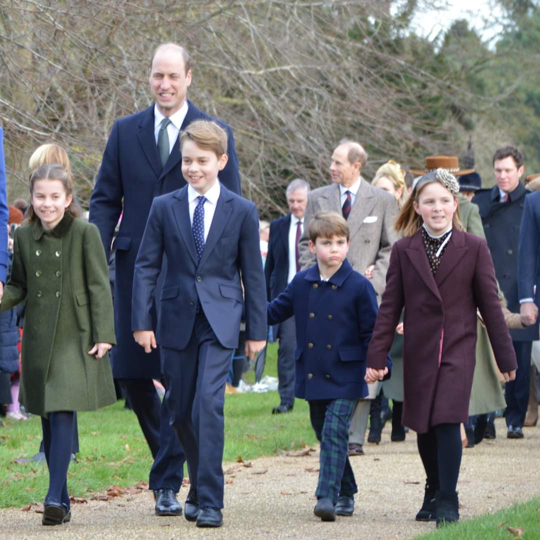 lady_libbs's tweet image. Christmas Day Sandringham 2023

#RoyalFamily #HMKingCharlesIII #ThePrinceandPrincessofWales #PrinceWilliam #PrincessCatherine #PrincessCharlotte #PrinceGeorge  #PrinceLouis 
📷S Libby