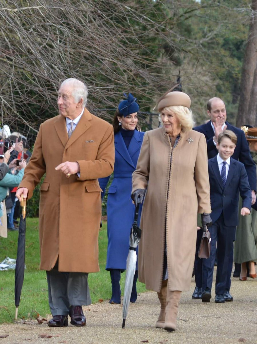 lady_libbs's tweet image. Christmas Day Sandringham 2023

#RoyalFamily #HMKingCharlesIII #ThePrinceandPrincessofWales #PrinceWilliam #PrincessCatherine #PrincessCharlotte #PrinceGeorge  #PrinceLouis 
📷S Libby