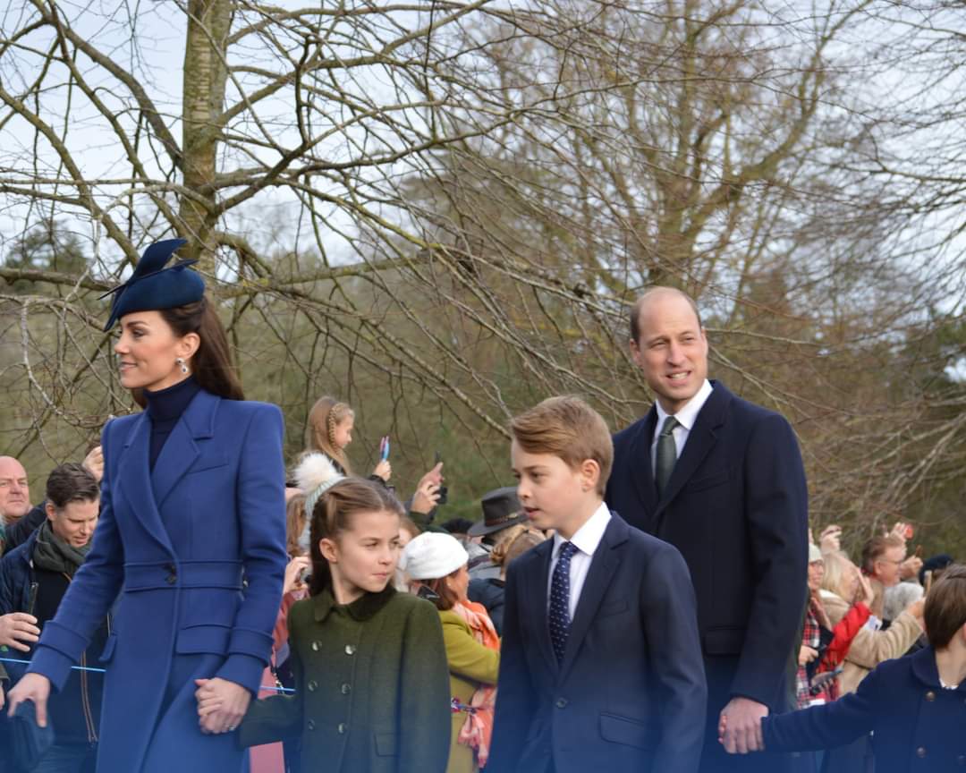 lady_libbs's tweet image. Christmas Day Sandringham 2023

#RoyalFamily #HMKingCharlesIII #ThePrinceandPrincessofWales #PrinceWilliam #PrincessCatherine #PrincessCharlotte #PrinceGeorge  #PrinceLouis 
📷S Libby