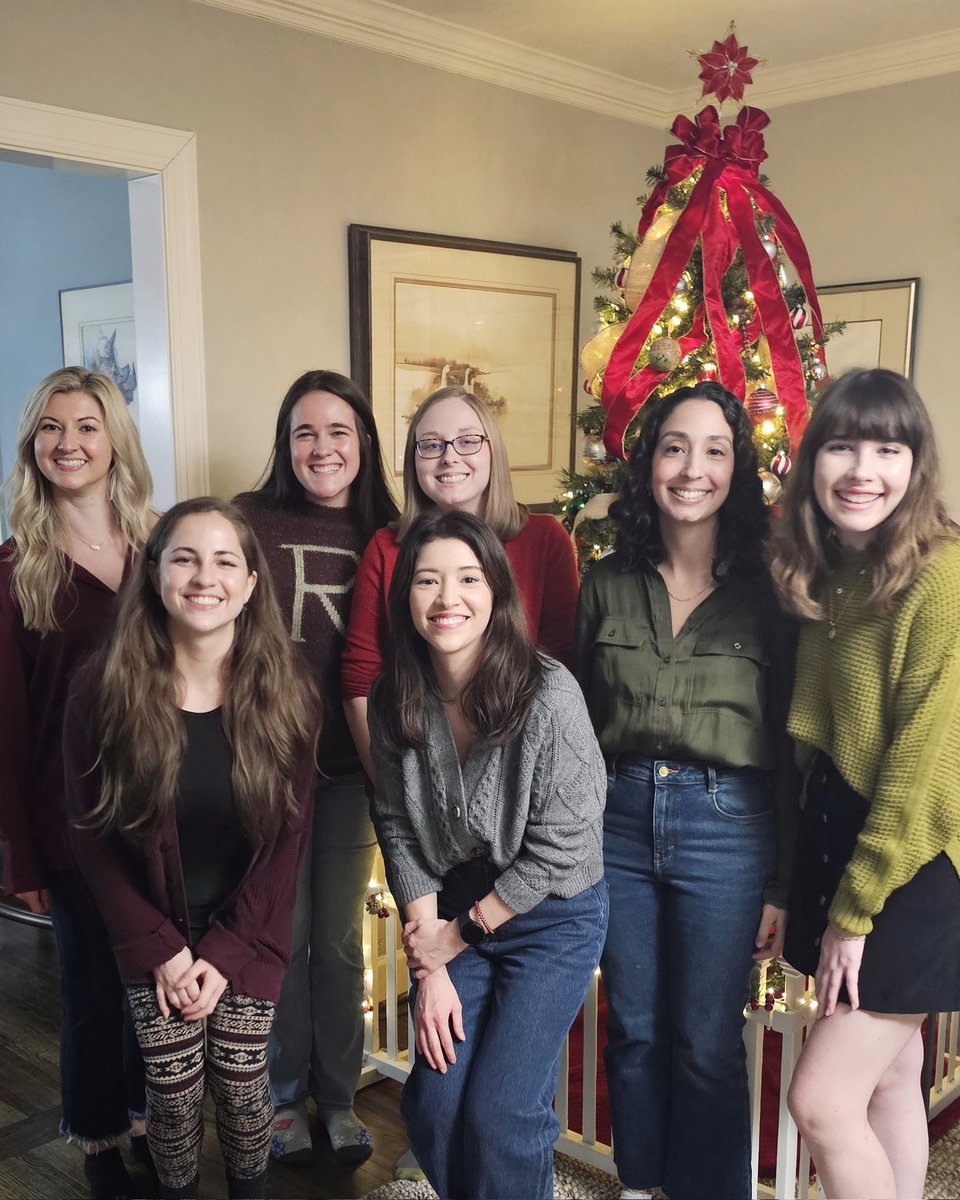 Murdaugh_lab's tweet photo. Happy Holidays from the LAUNCH Lab! Wishing everyone a wonderful  New Year  🎊 https://t.co/p9iMbwiyVe