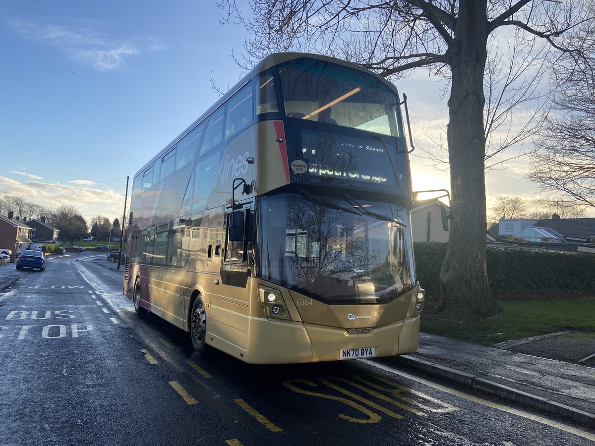 thatNEbusdriver's tweet image. Unusual allocation for this afternoon’s 34s, 6364 stands at Mendip Avenue on its round run of Waldridge Park, now my bus till back to depot at 17:30 tonight 😊

#doubledecker #busdriver #wrightbus #xlines