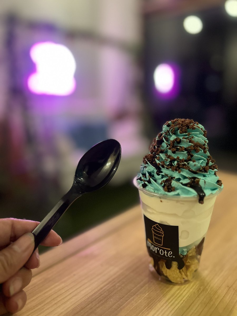 AUTOBANSHIROMA's tweet photo. アウトバンの近くにオープンした夜アイス屋さん。ホント流行ってるよね〜、夜アイス🍦2時まで営業してるっていうから
次はみんなでツーリング帰りに行こうか!!😂#夜アイス #morote #zaiakukankanzitemorote https://t.co/ykE4FRfTTu