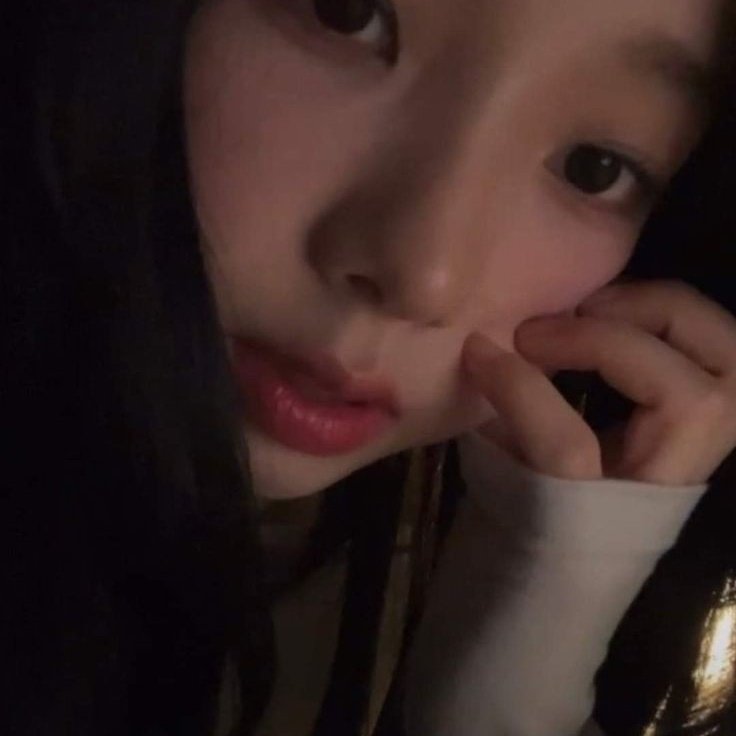 [ae.⠀  🎸💭] good night mga lods, gagalit yung isang daga dyan •••

#aespasolph #milan